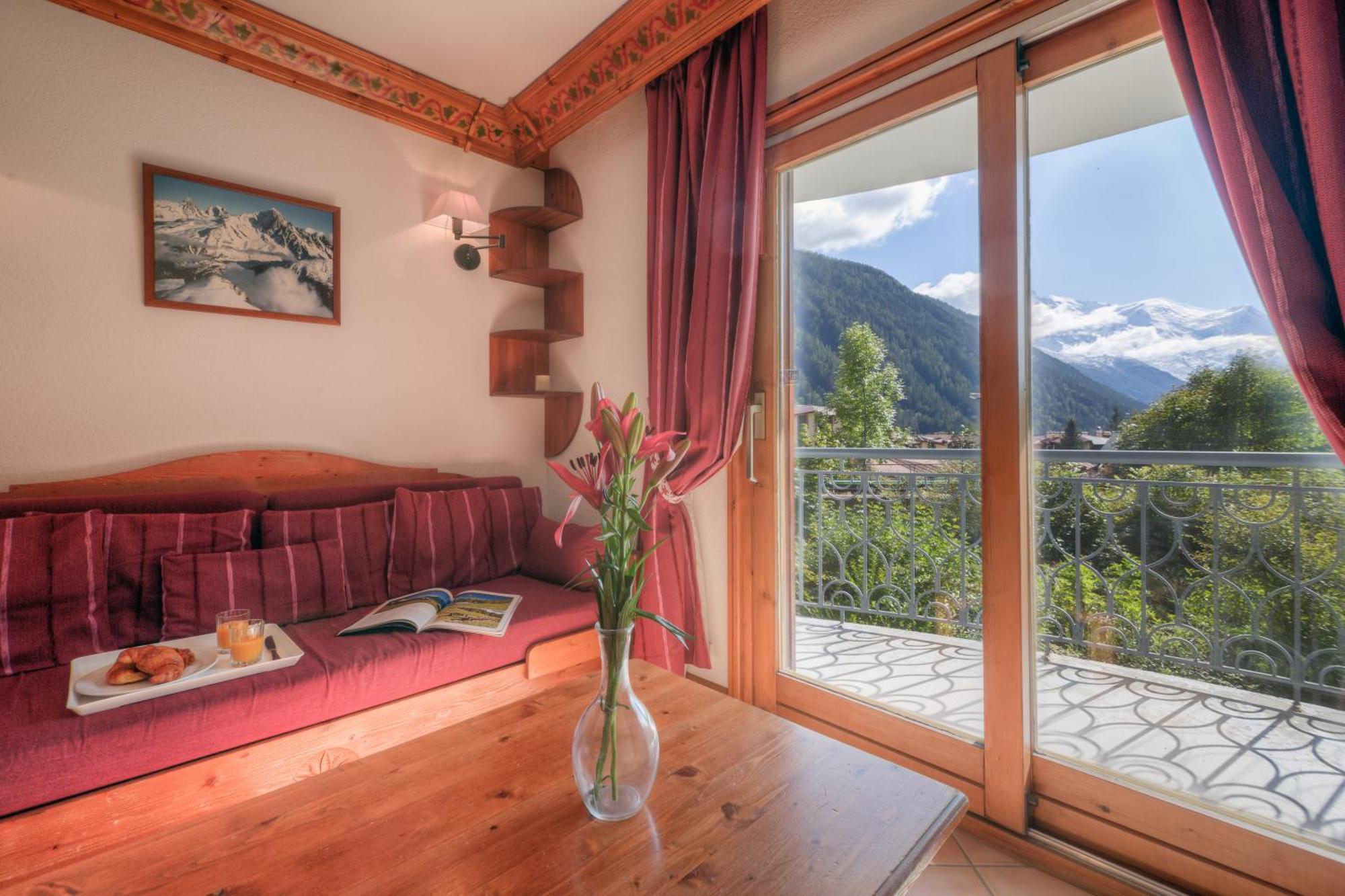 Residence Le Cristal Apartments - Happy Rentals Шамони Екстериор снимка