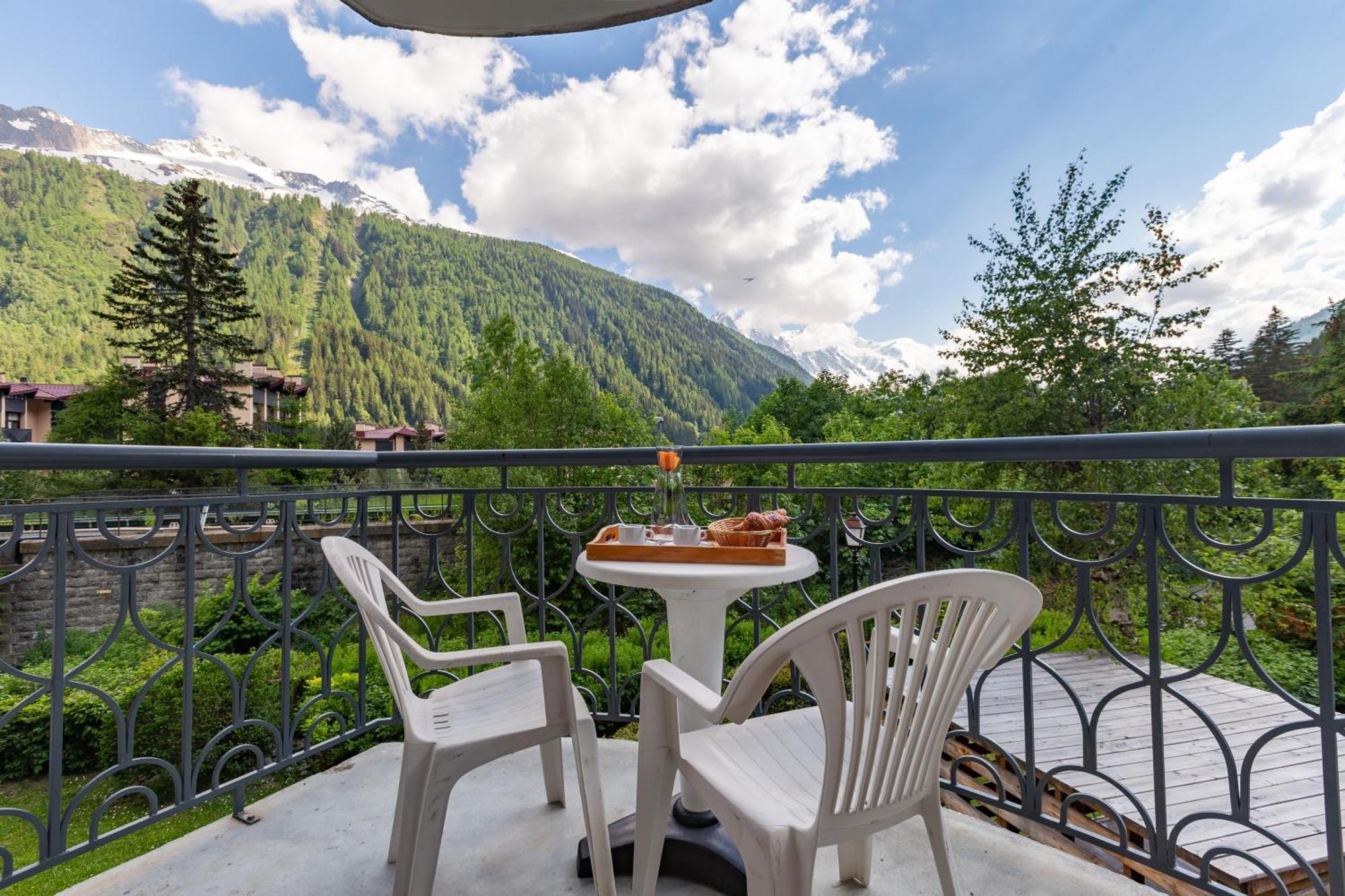Residence Le Cristal Apartments - Happy Rentals Шамони Екстериор снимка