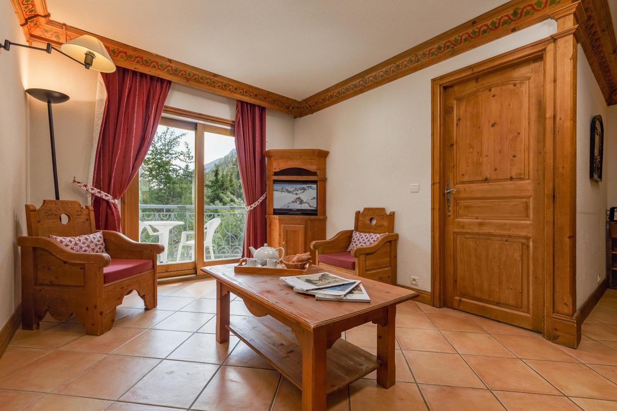 Residence Le Cristal Apartments - Happy Rentals Шамони Екстериор снимка