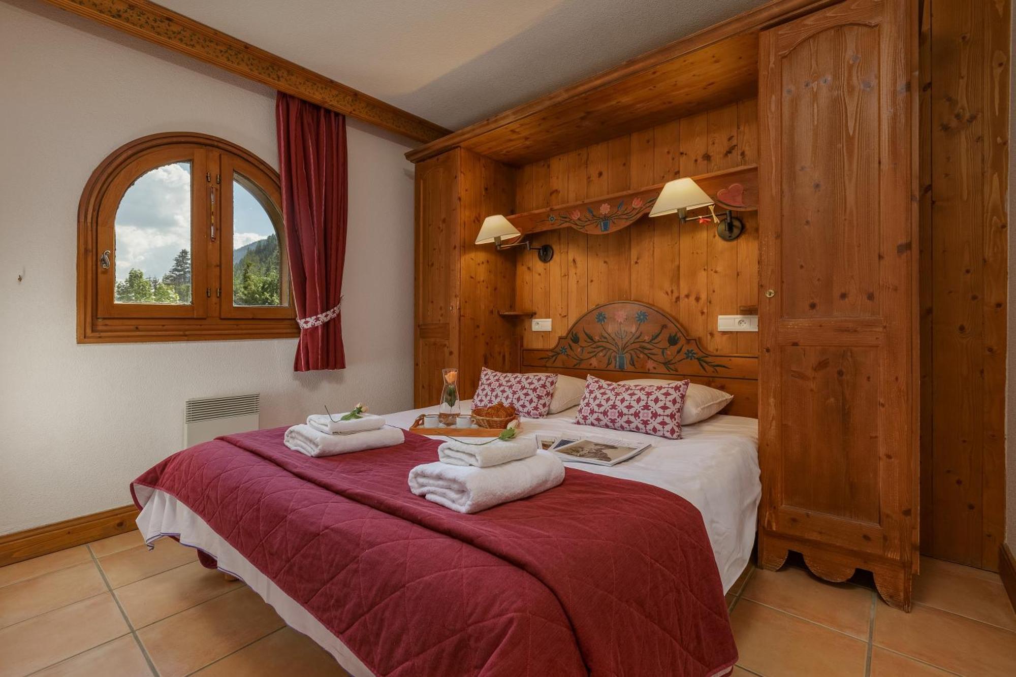 Residence Le Cristal Apartments - Happy Rentals Шамони Екстериор снимка