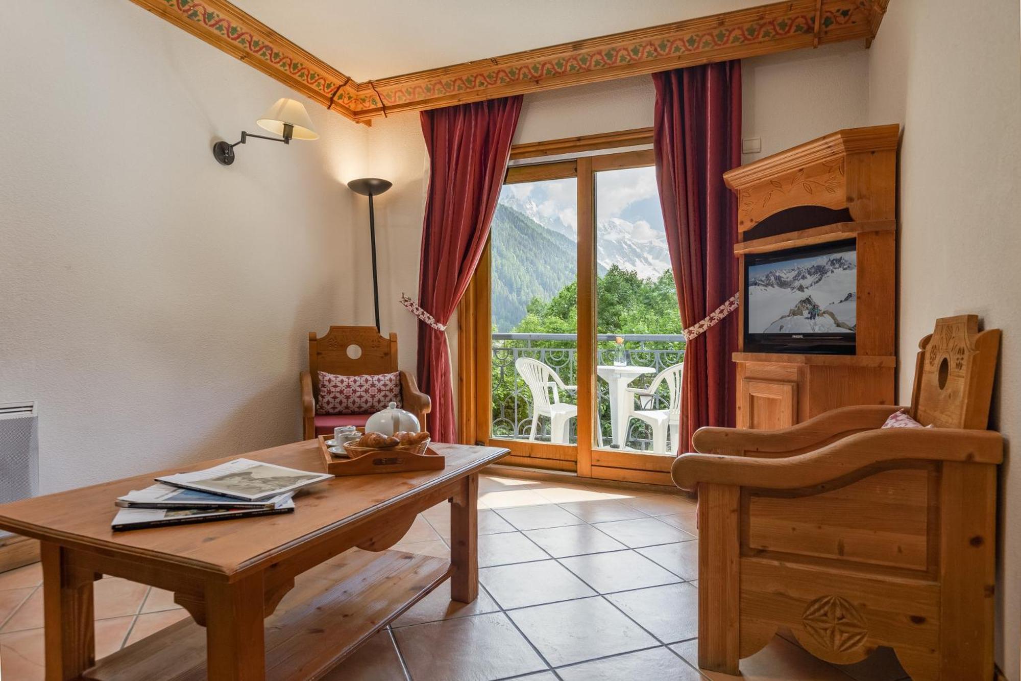 Residence Le Cristal Apartments - Happy Rentals Шамони Екстериор снимка