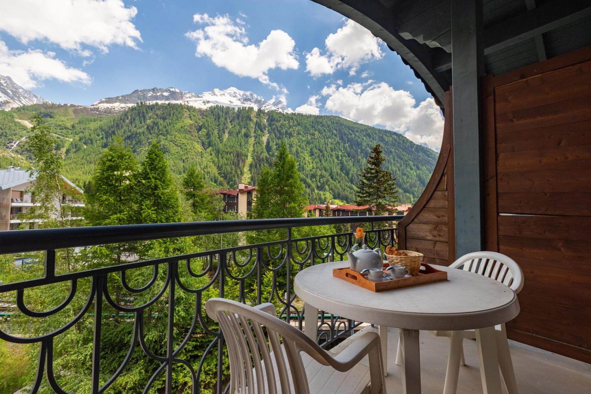 Residence Le Cristal Apartments - Happy Rentals Шамони Екстериор снимка