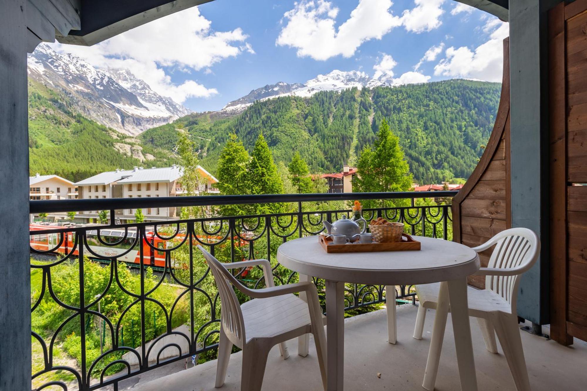 Residence Le Cristal Apartments - Happy Rentals Шамони Екстериор снимка