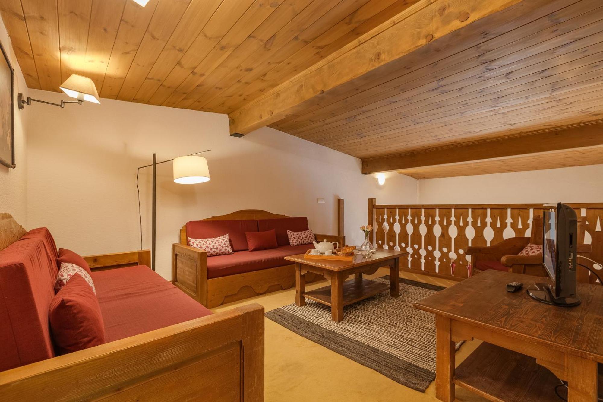 Residence Le Cristal Apartments - Happy Rentals Шамони Екстериор снимка